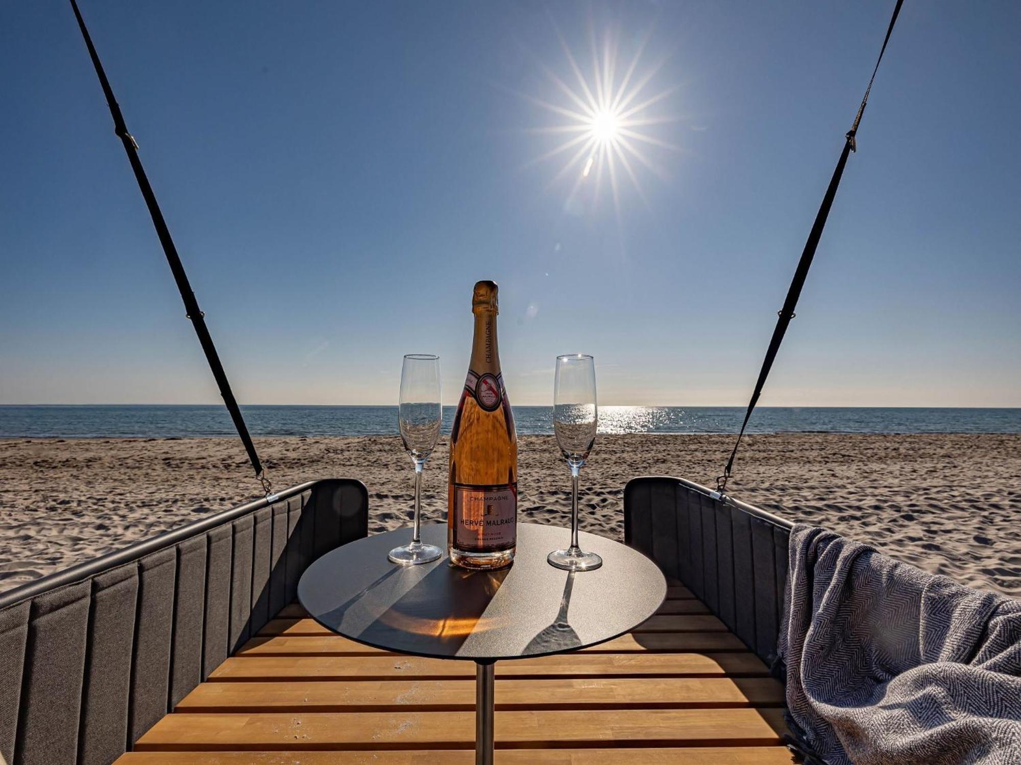 Strand Lounge Kronsgaard Екстер'єр фото