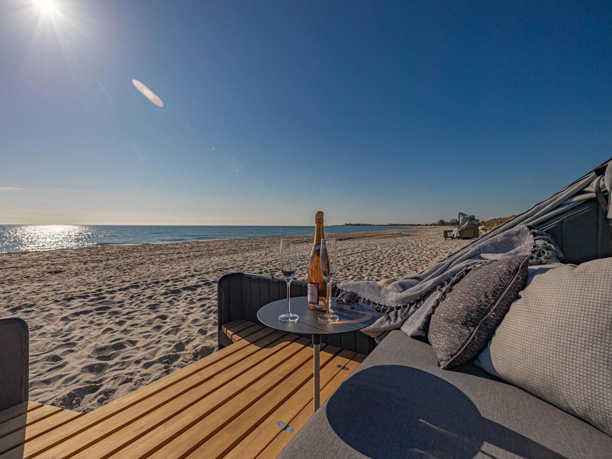 Strand Lounge Kronsgaard Екстер'єр фото